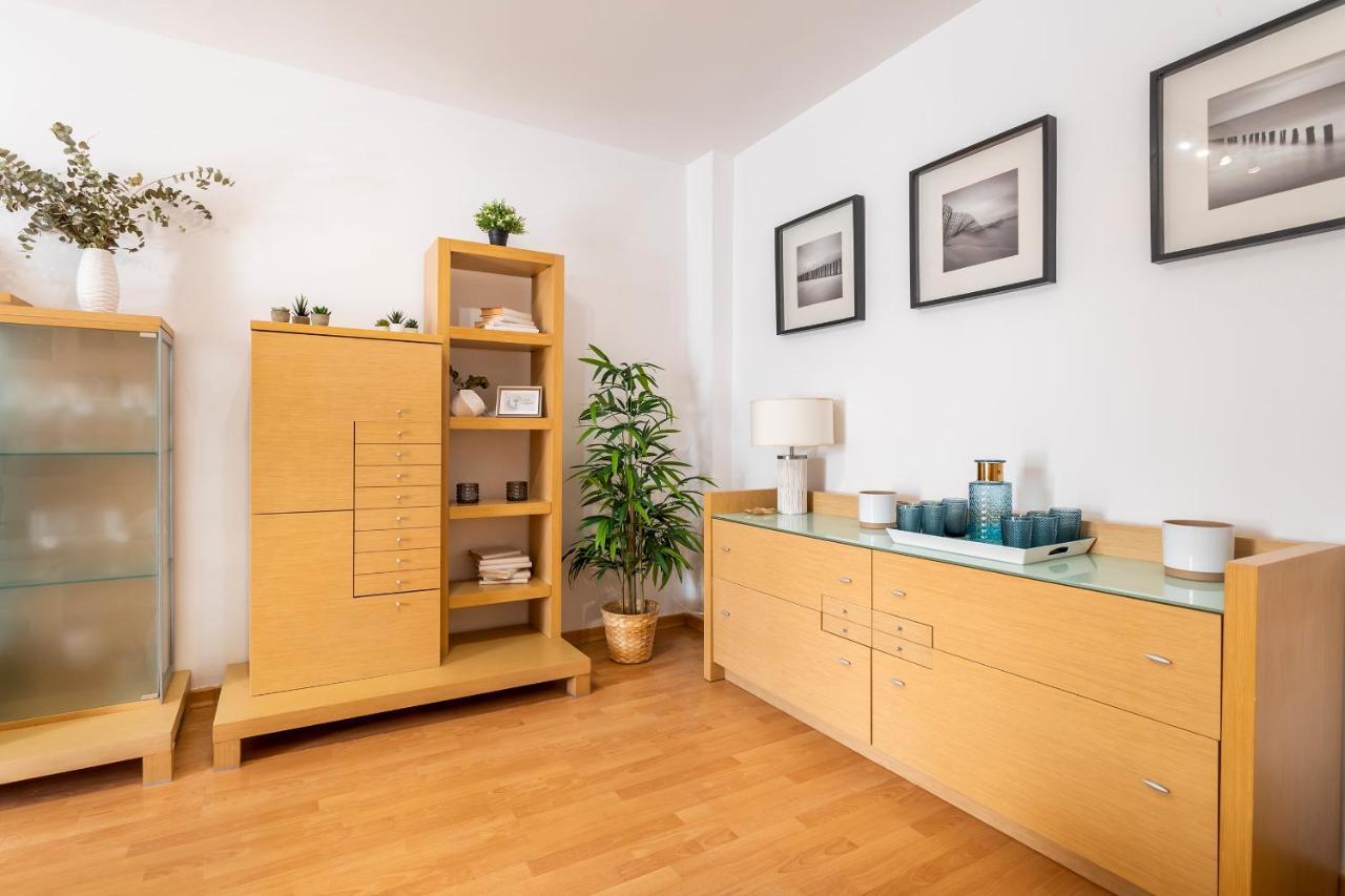 Precioso Piso Moderno: Terraza, A/C, Netflix, Wifi Lejlighed Valencia Eksteriør billede