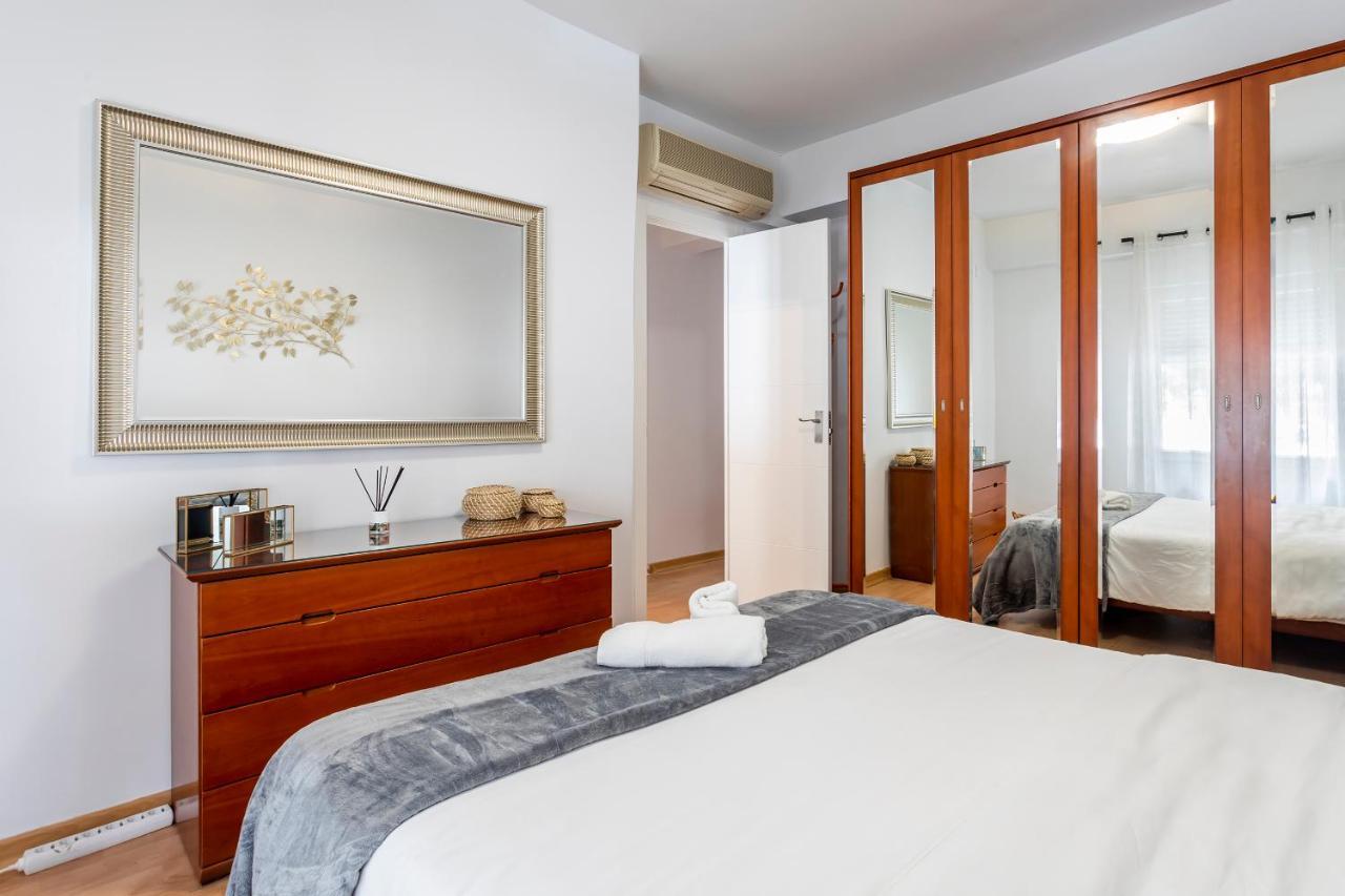 Precioso Piso Moderno: Terraza, A/C, Netflix, Wifi Lejlighed Valencia Eksteriør billede