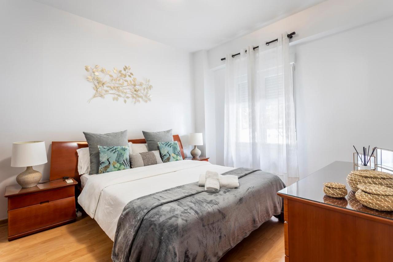 Precioso Piso Moderno: Terraza, A/C, Netflix, Wifi Lejlighed Valencia Eksteriør billede