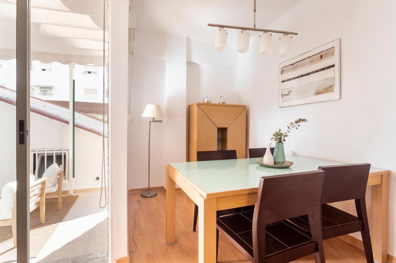 Precioso Piso Moderno: Terraza, A/C, Netflix, Wifi Lejlighed Valencia Eksteriør billede