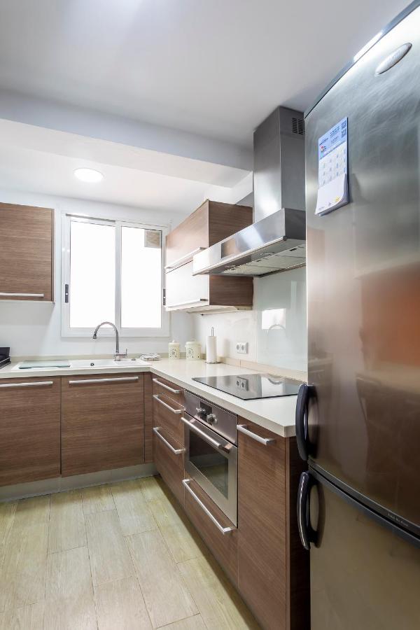 Precioso Piso Moderno: Terraza, A/C, Netflix, Wifi Lejlighed Valencia Eksteriør billede